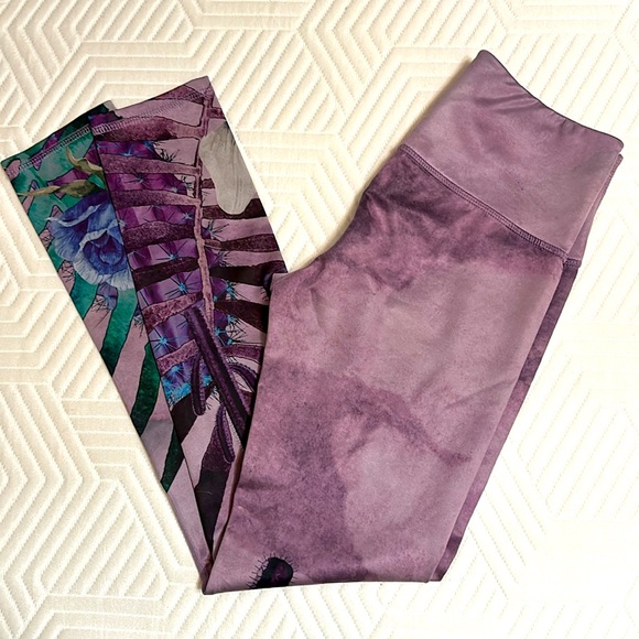 BUNDLE 8 NOLI MEDIUM YOGA PANTS. Multiple patterns. - Picture 7 of 14